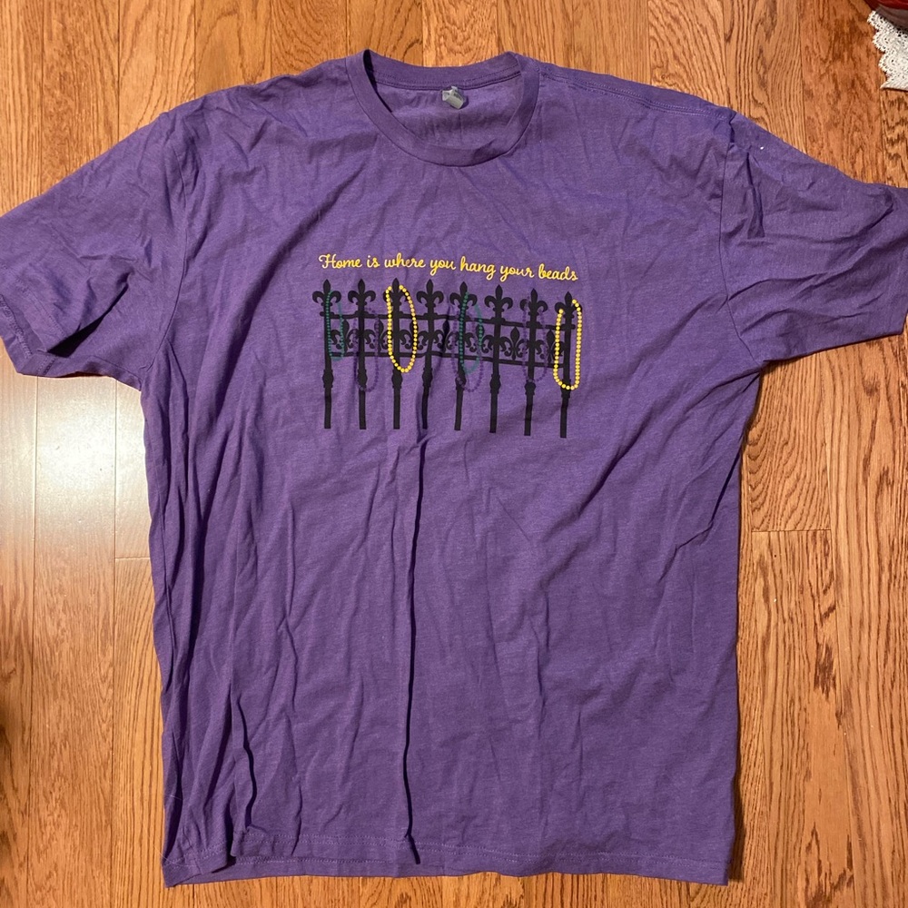 Purple Mardi Gras Graphic Crewneck T-Shirt with Beads Design